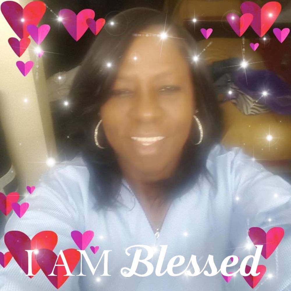 Meet your Posher, Evelyn